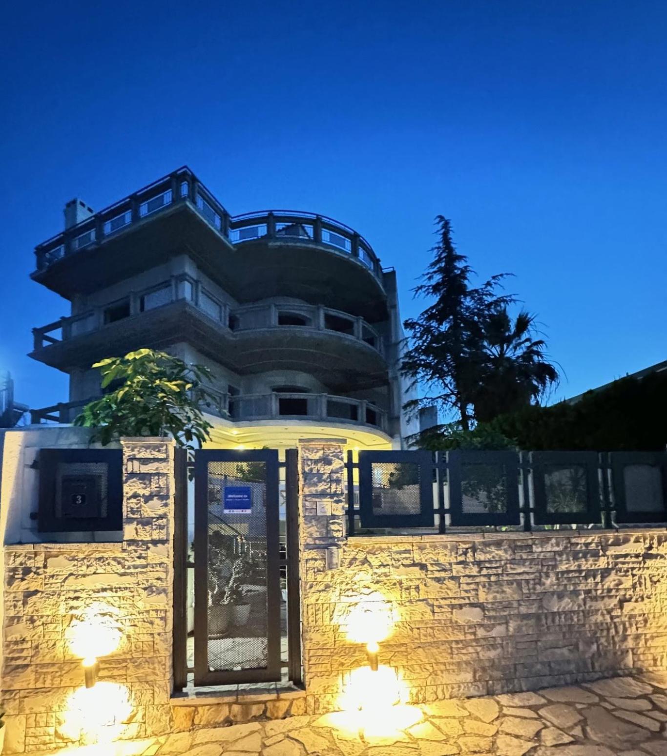 Spáta Emma'S Airport Studio מראה חיצוני תמונה