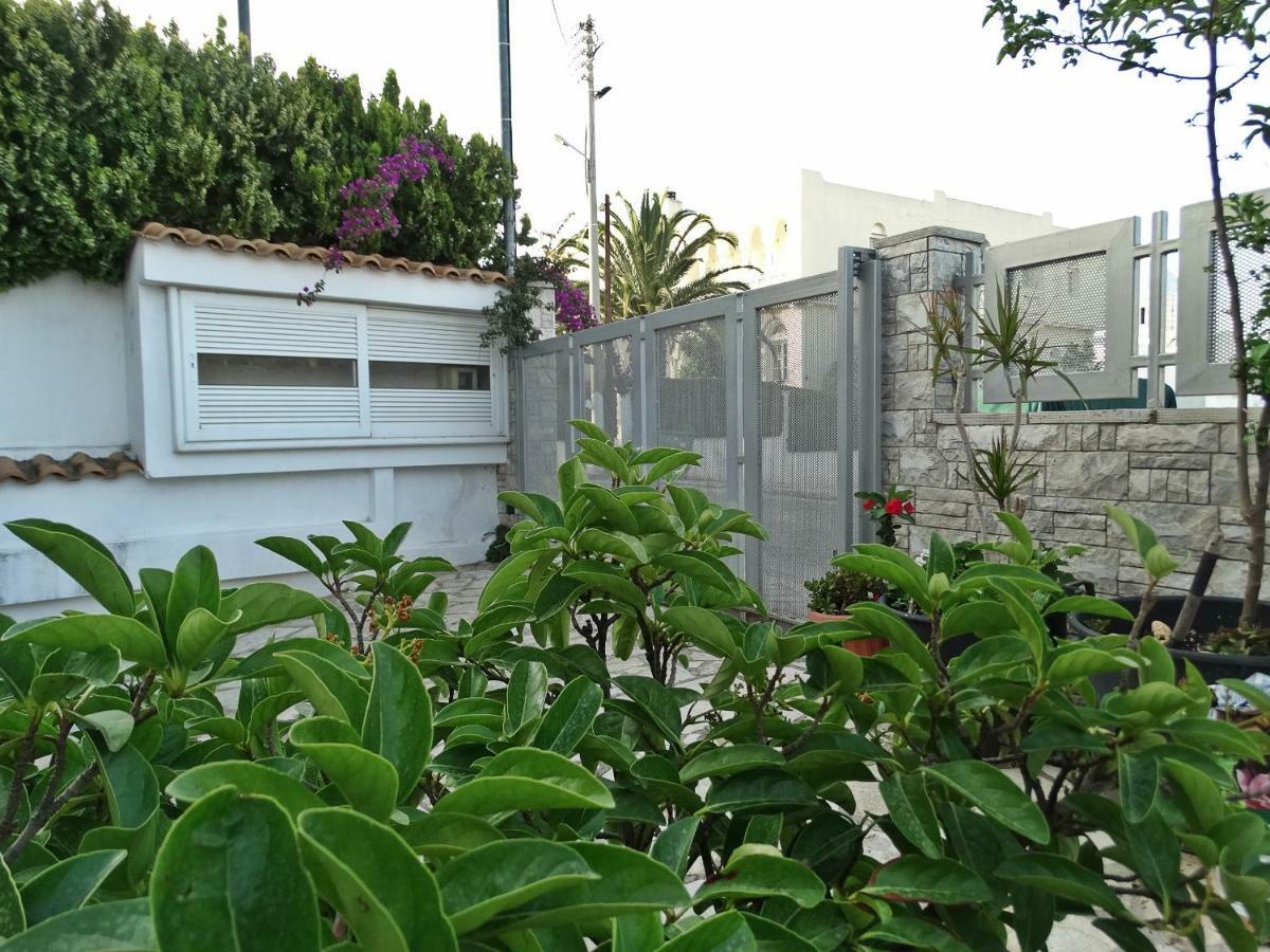 Spáta Emma'S Airport Studio מראה חיצוני תמונה